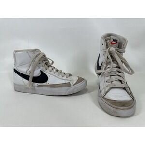 Nike Blazer Mid '77 Athletic Shoes Sneakers White Black DA4086 100 Size 4 Y